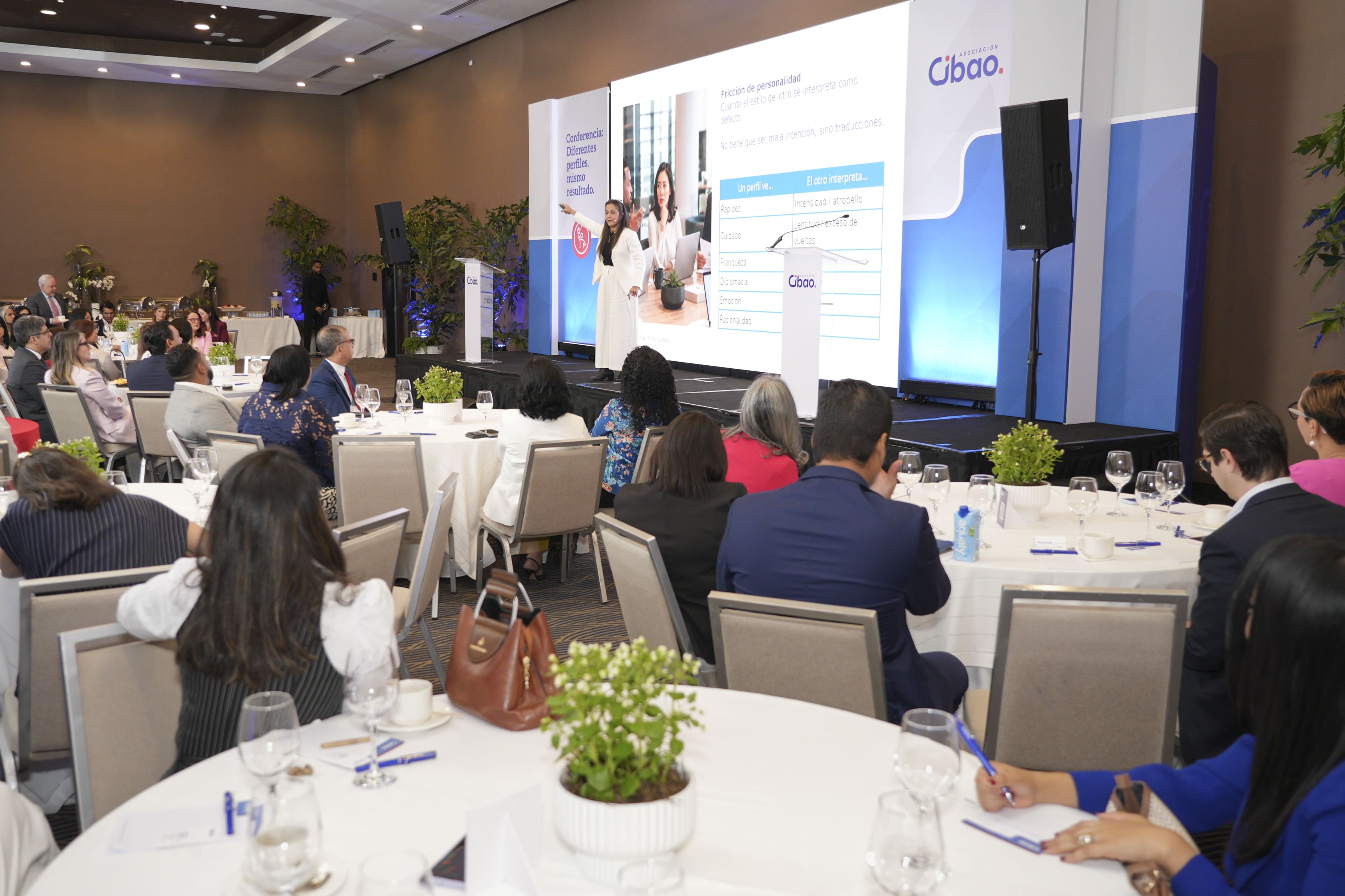 Asociación Cibao impulsa el bienestar financiero con programa de descuento de nómina para empresas