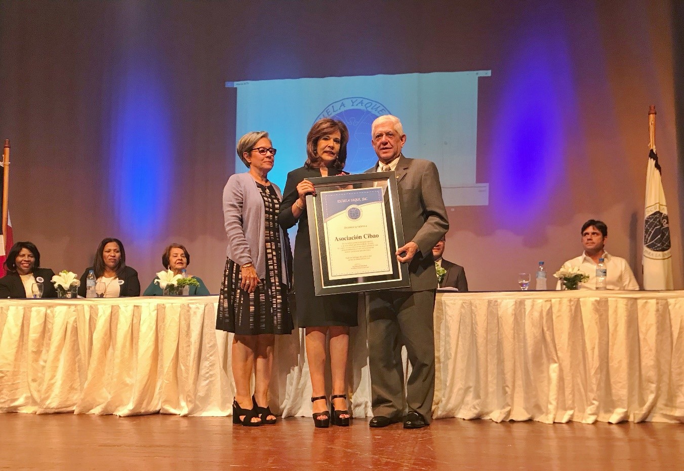 ASOCIACIÓN CIBAO RECIBE RECONOCIMIENTO POR SU APORTE...