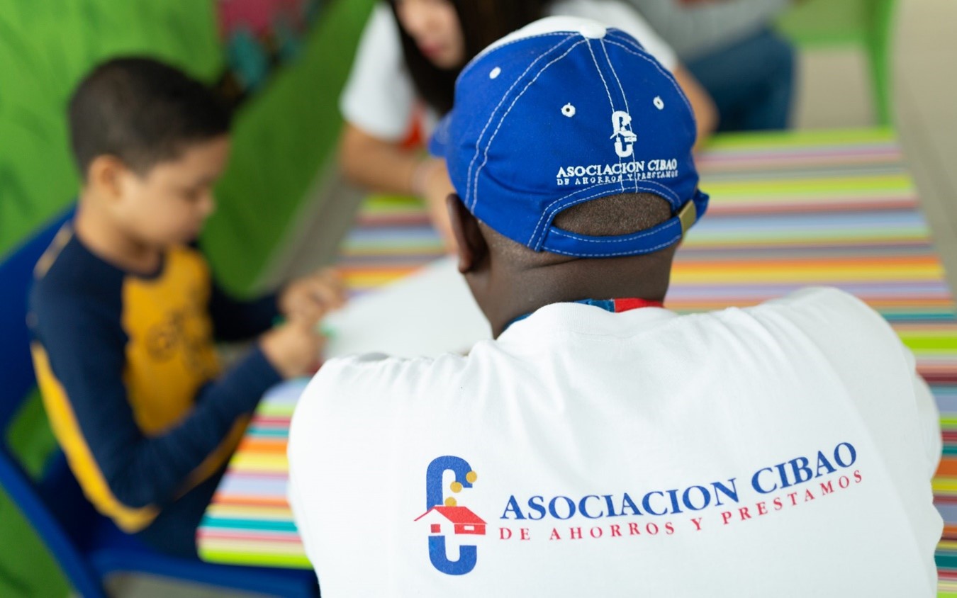 ASOCIACIÓN CIBAO EJECUTA ACCIONES SOCIALES A FAVOR D...